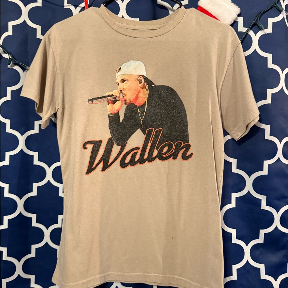 Wallen Graphic Tan T-Shirt
